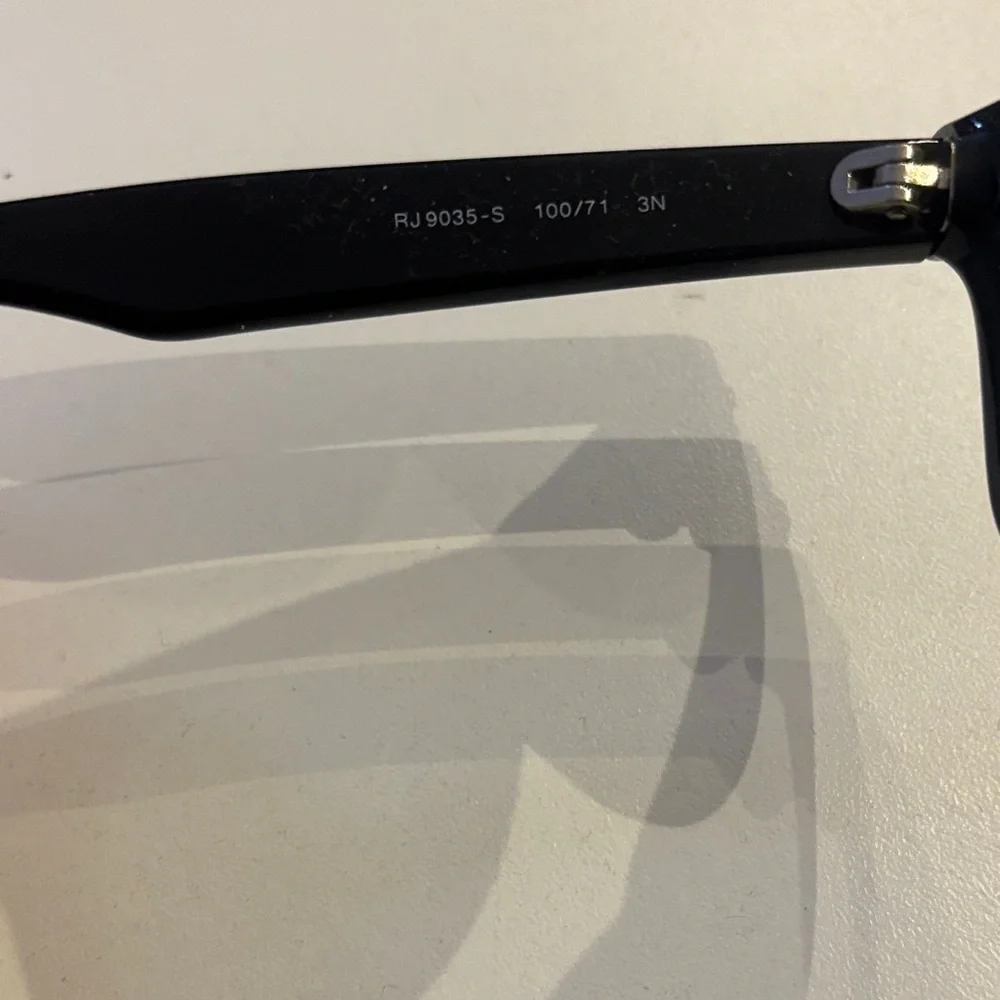 Ray-Ban Classic Black Sunglasses